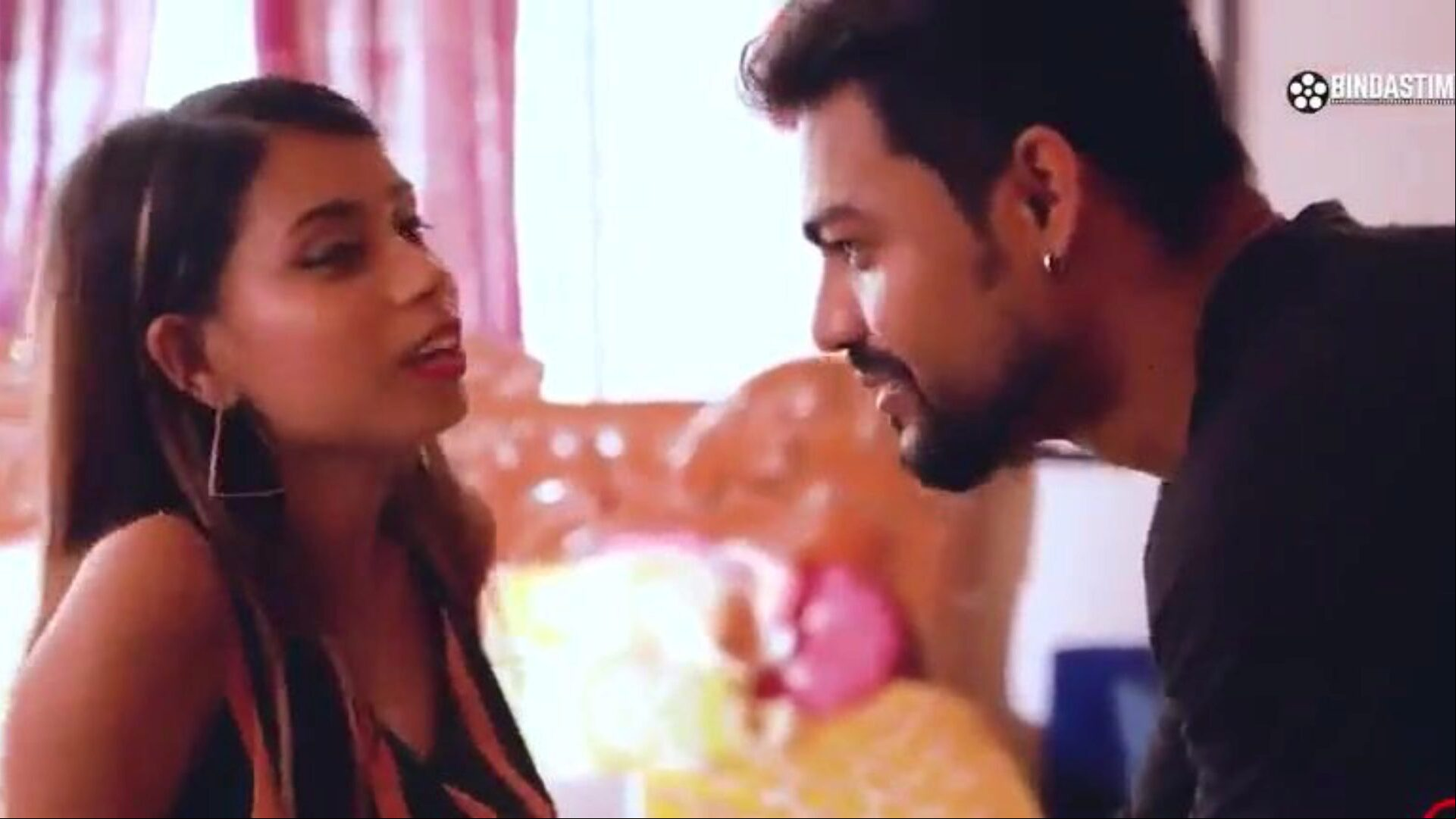 Beautiful Indian Couple Fuck Each Other This episode is titled Lie With Me, is perhaps the beginning of decent Indian xxx porn With great looking performers who put in all their intensity and excitement in  their spectacle